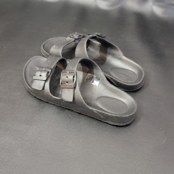 Sandals - Picture 4 of 7